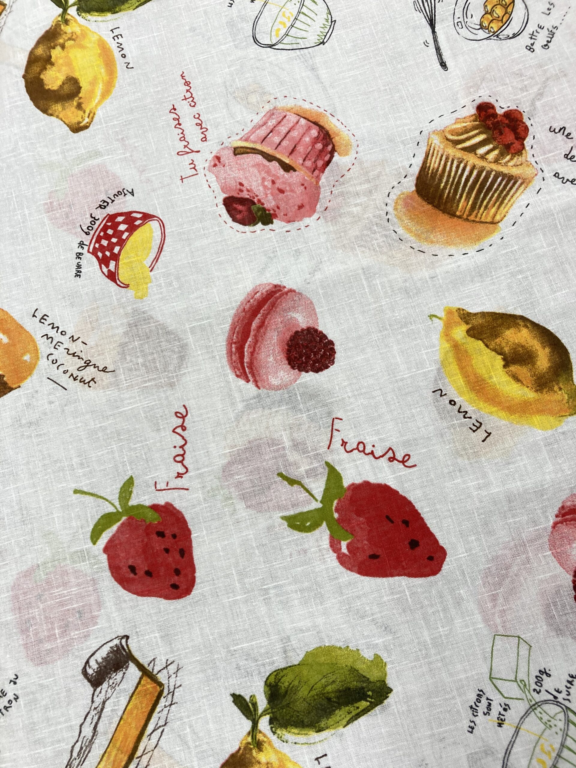 Visillo De Cocina Fresas Cupcake