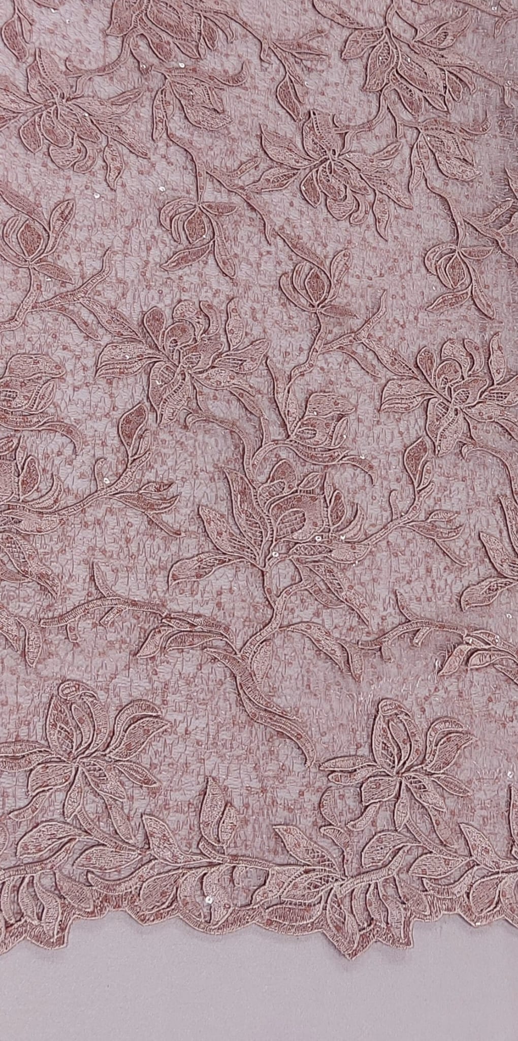 Encaje maquillaje flor y lentejuela