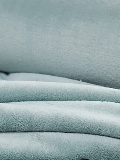 Coralina lisa verde empolvado