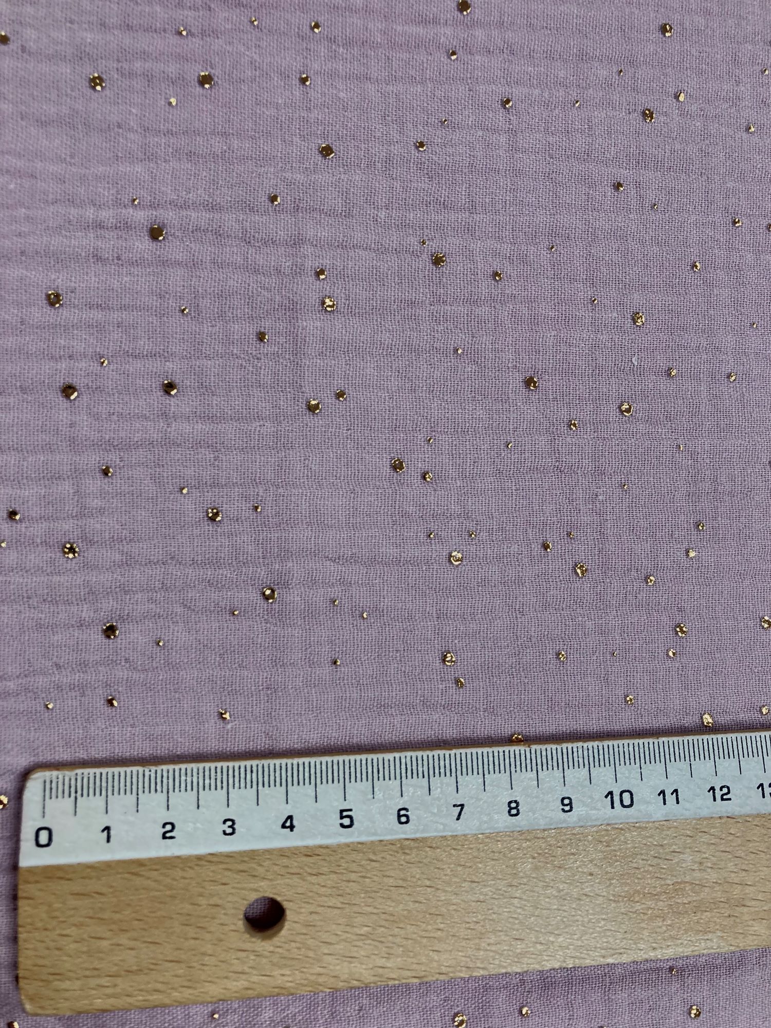 Doble gasa gotas oro maquillaje empolvado.