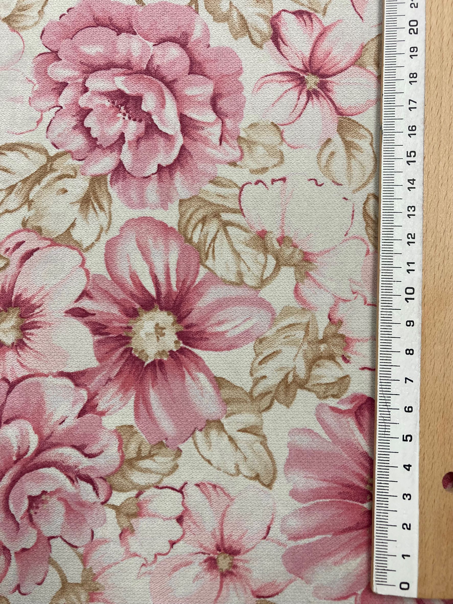 Velvetón estampado flor rosa