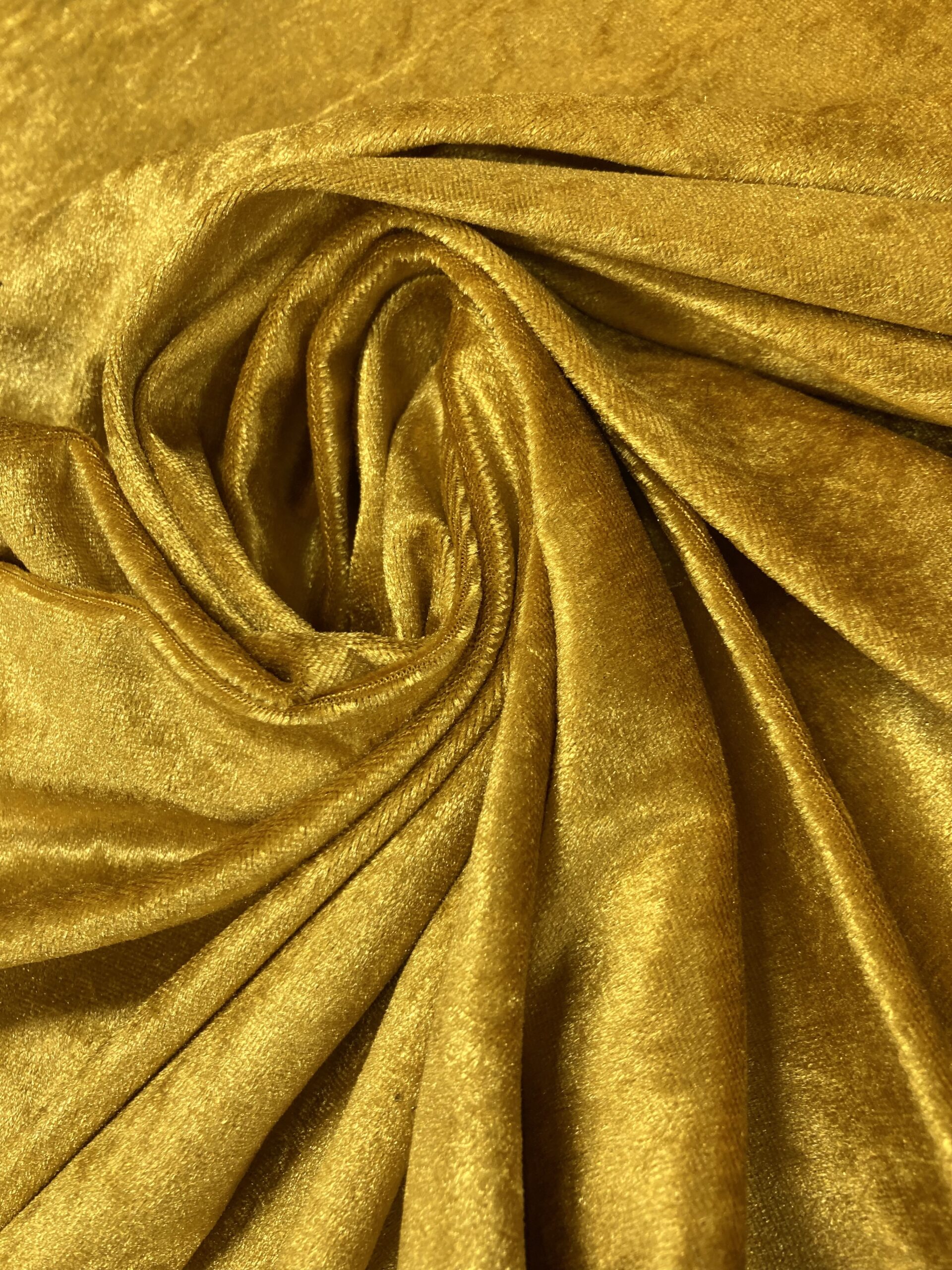 Martelé liso dorado