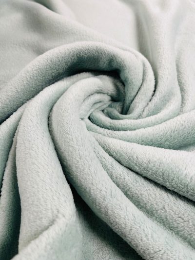 Coralina lisa verde mint empolvado