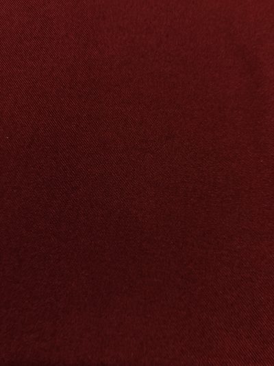 Sarga hábito granate