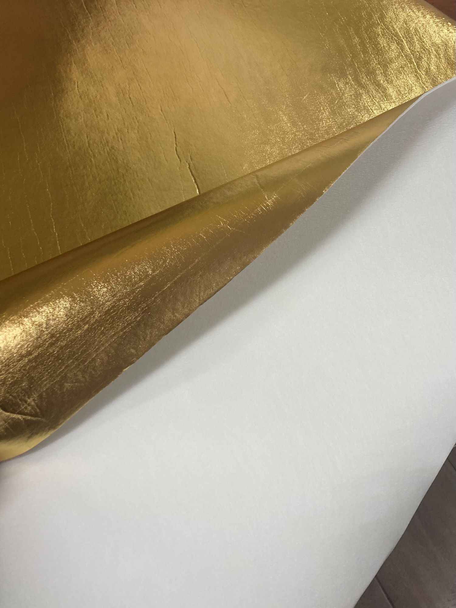 Foam con licra metalizada oro - Imagen 5