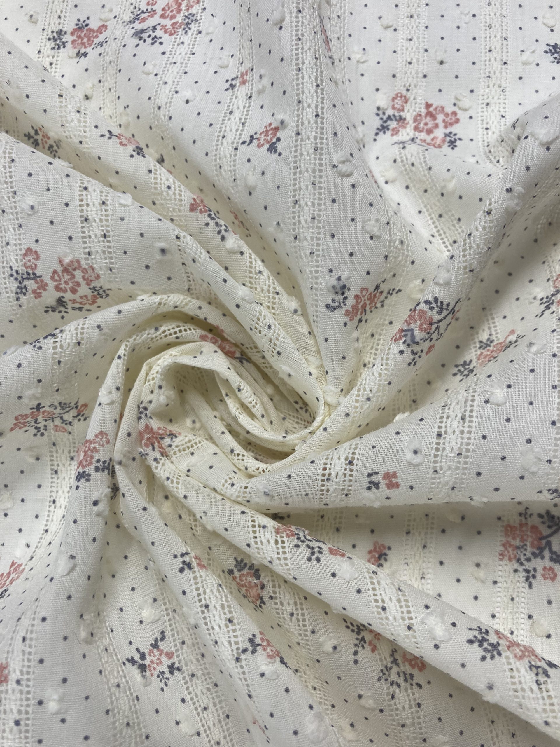 Plumeti vainica Sofía Salmón