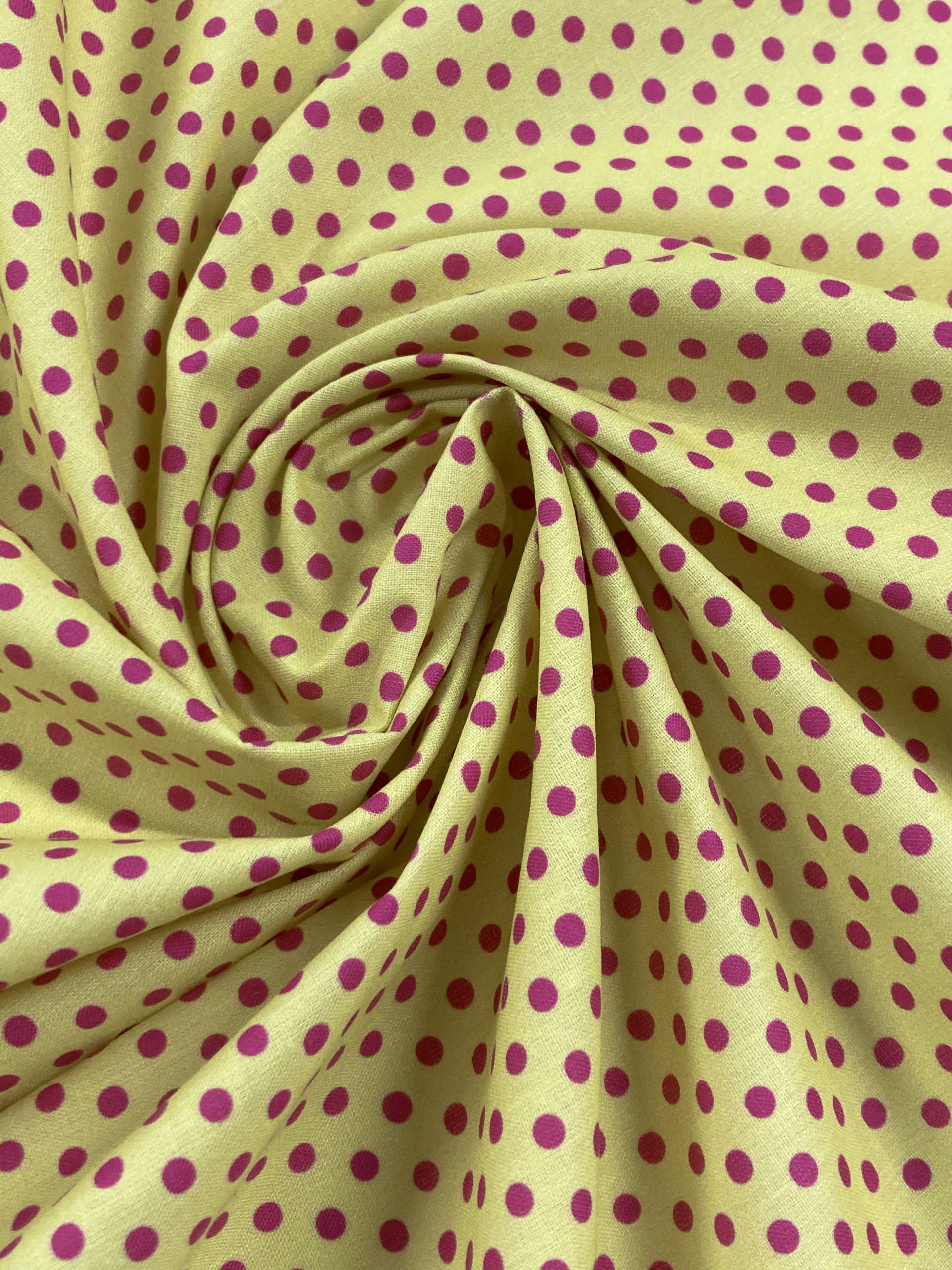 Algodón lunar fucsia f.amarillo