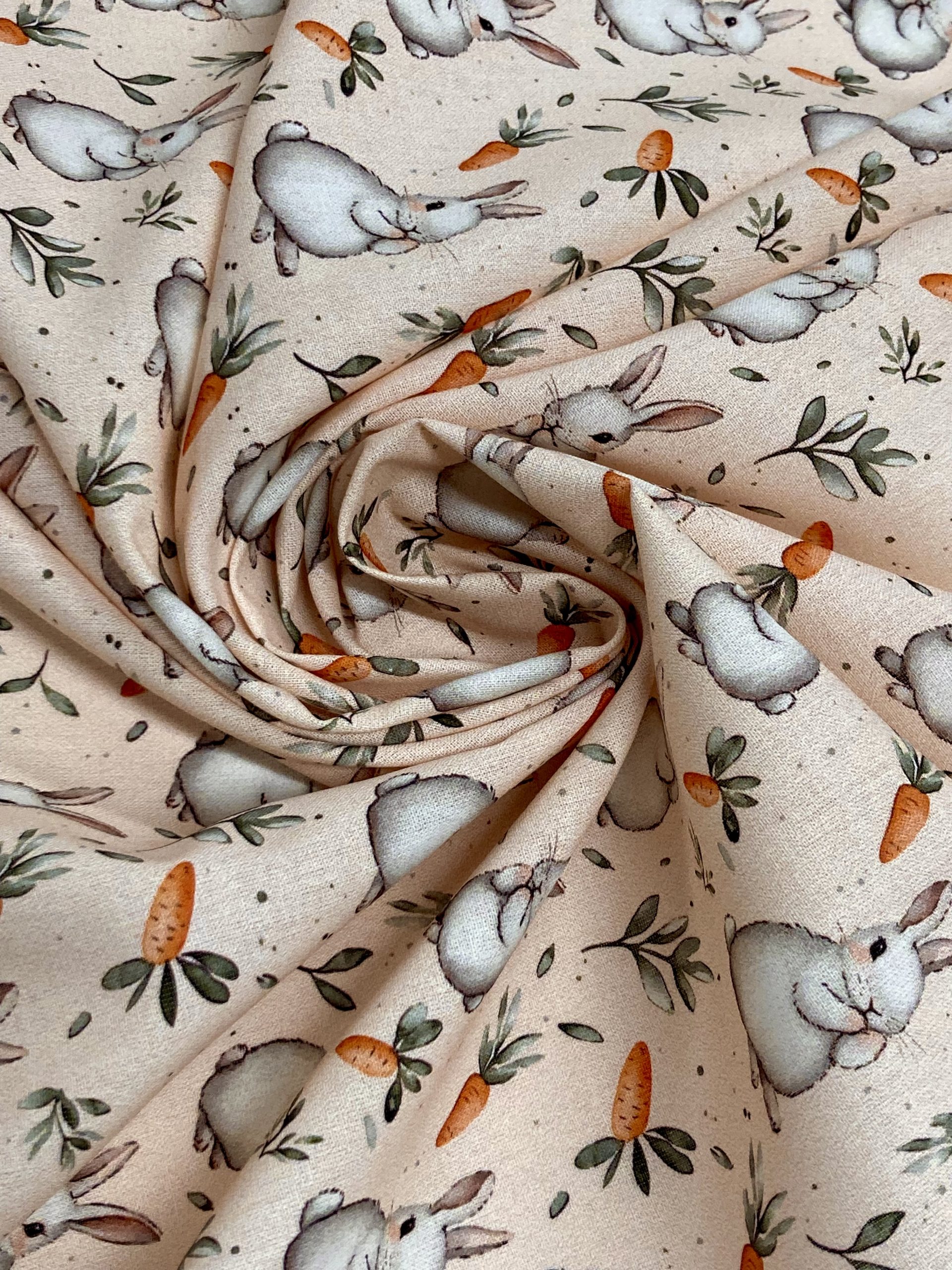 Algodón conejos zanahoria