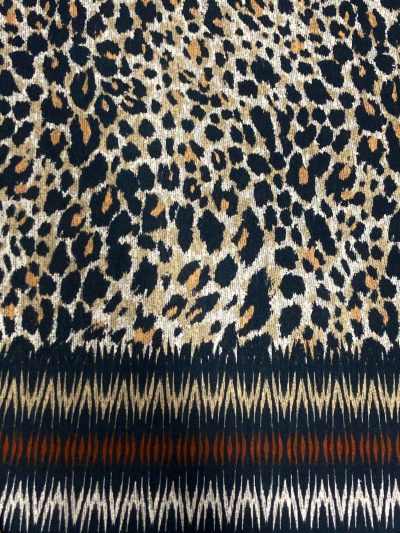 Punto animal print cenefa
