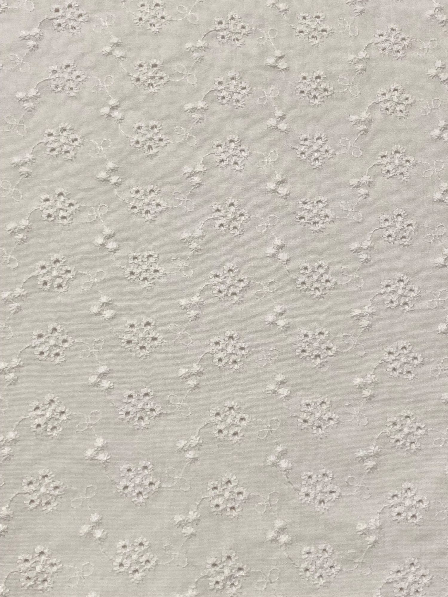 Batista perforada Nekane blanca