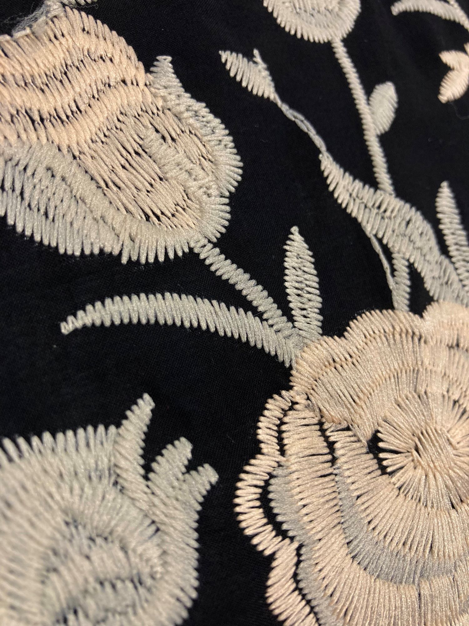 Viscosa Bordada Alhambra negro