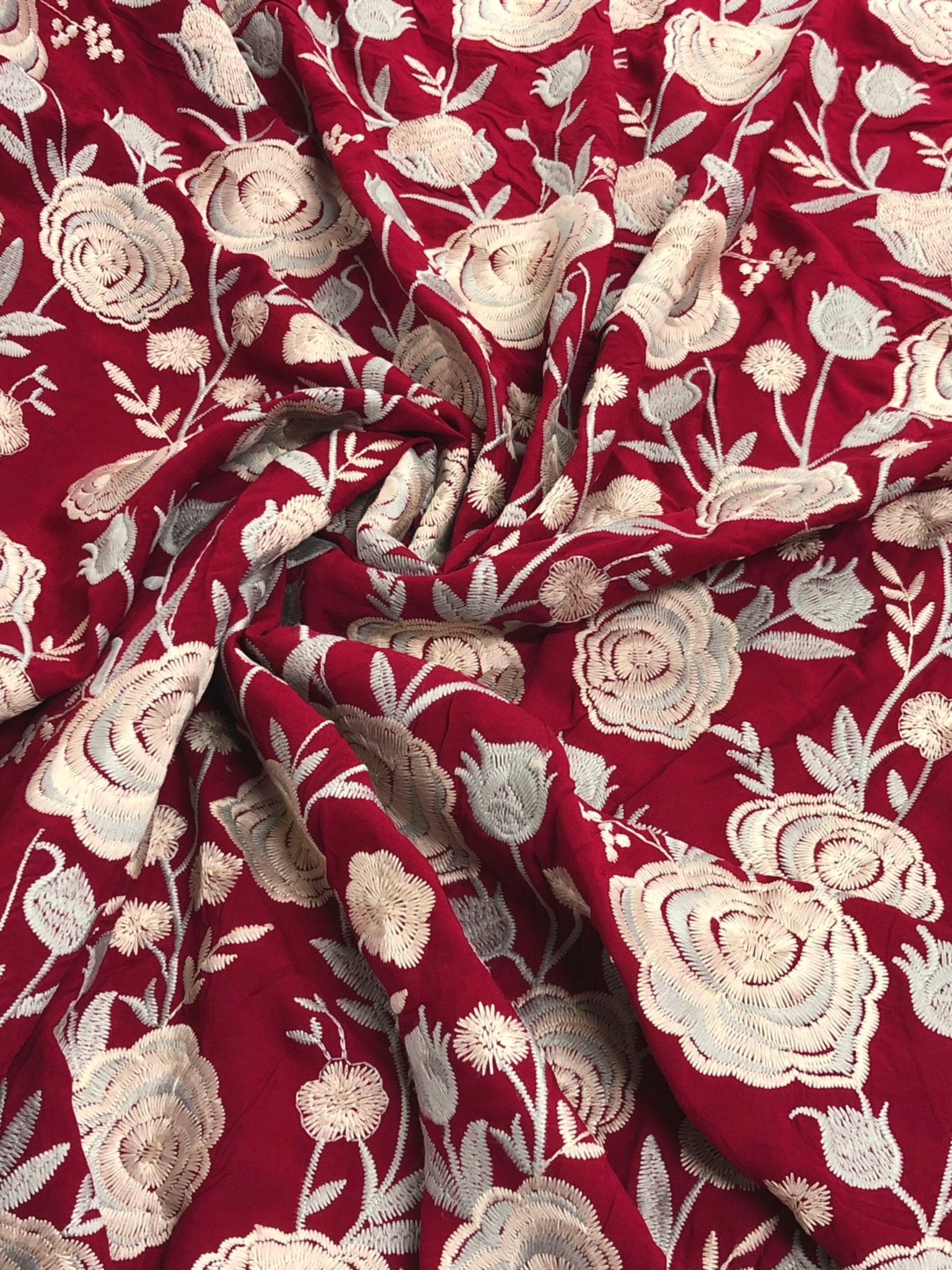 Viscosa Bordada Alhambra rojo - Imagen 4