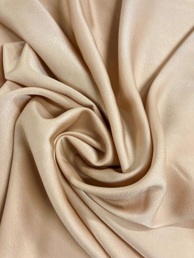 Crepe Satén corinto beige nude