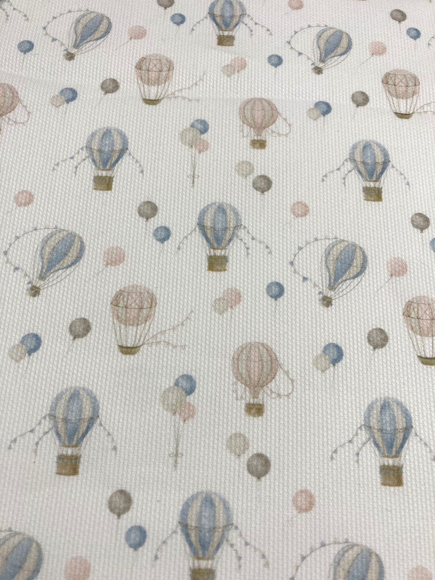 Piqué globos celeste