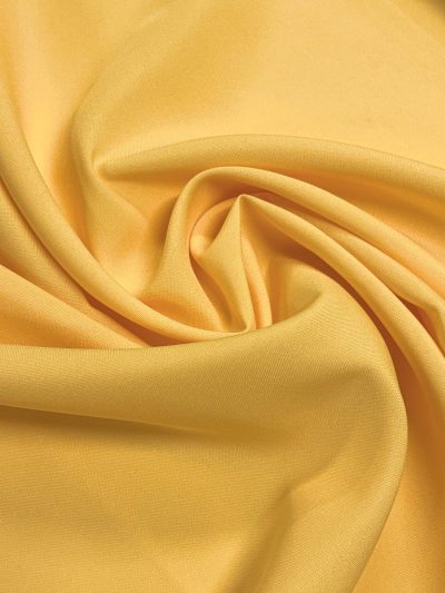 Strech amarillo pastel